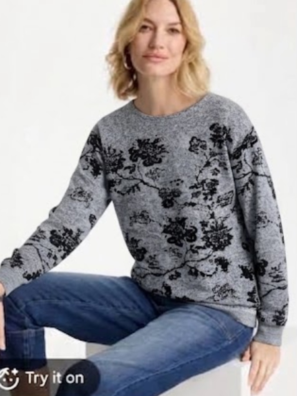 Chico's size 0 Gray navy Floral jacquard knit Crewneck Sweater
